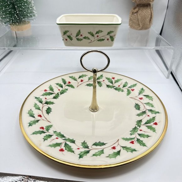 Lenox Holiday Pastry Serving Plate Mini Loaf Pan Holly Berries Christmas - Picture 1 of 10